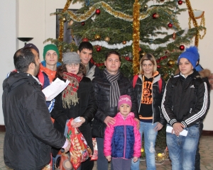 Ne-au COLINDAT tinerii de la Centrul de Găzduire (VIDEO)