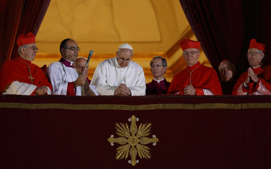 Zece ani de pontificat ai Papei Francisc, marcați cu o slujbă și un podcast