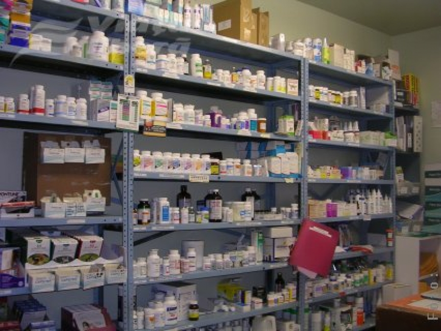 Cine vă alege farmacia: medicul sau dumneavoastră ? 