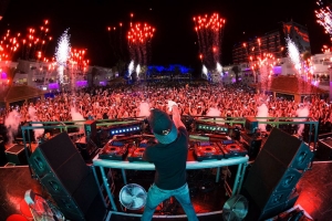 Elevii cu 10 la bac au intrare gratuită la UNTOLD Festival