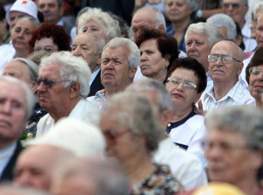 VÂRSTA DE PENSIONARE ar putea fi REDUSĂ pentru anumite categorii de angajaţi