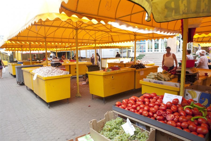 Spații comerciale din pieţe, scoase la licitaţie!