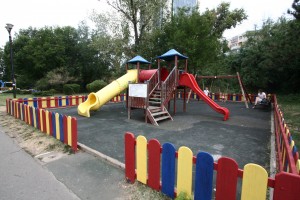 Proiect ambiţios propus de un consilier local: Faleza Copiilor - cinci locuri de joacă pe malul Dunării