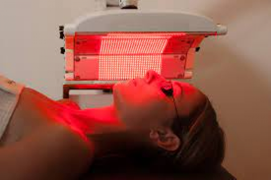 Ce este terapia cu lumină roșie şi ce beneficii are