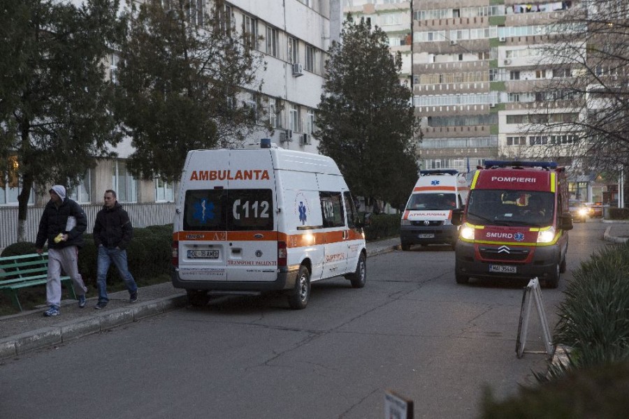 Gălăţeanca înjunghiată pentru 53.000 de euro a plecat din spital