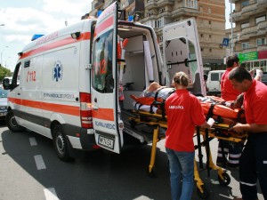 Femeie accidentată mortal de un microbuz plin cu pasageri, pe o trecere de pietoni din Brăila