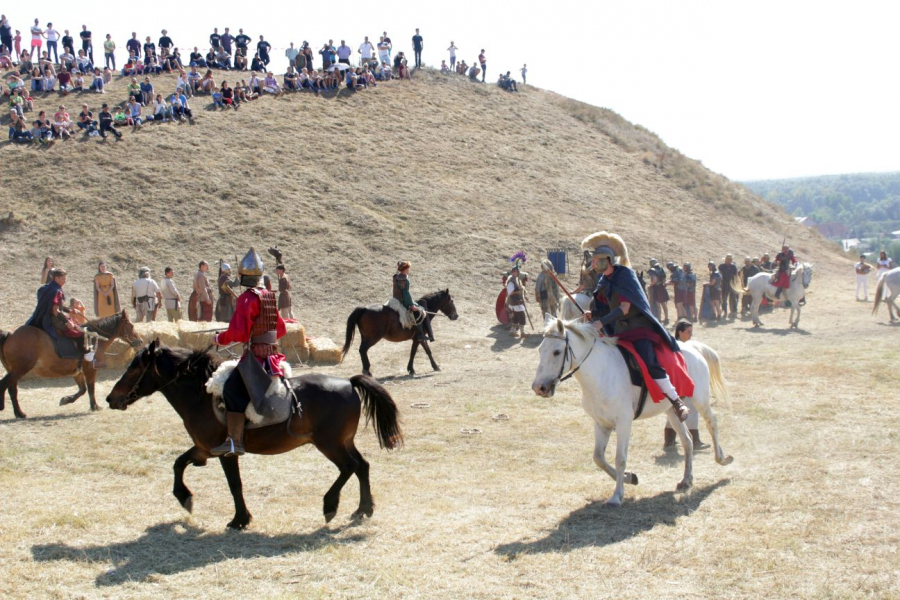 Festivalul Antiquitas Rediviva. Spectacol de imagine superb, realizat pe muchie de cuţit (FOTO)