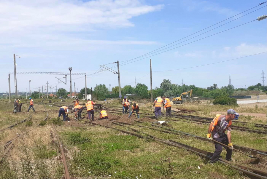CFR vrea înapoi două linii de cale ferată din Galați pe care le dăduse la casat