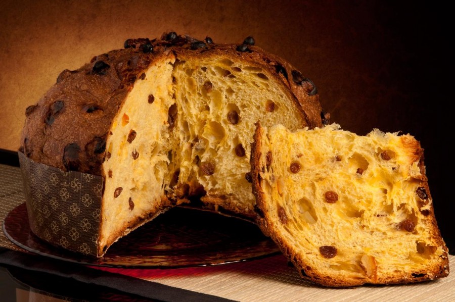 Alegerea de Paşti a gălăţenilor din Diaspora: Cozonac sau Panettone?