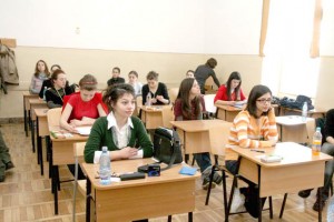 În martie, teste PISA în şapte şcoli