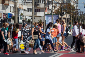Gălăţenii vor ieşi la pensie cu doi ani mai devreme. Legea a fost promulgată