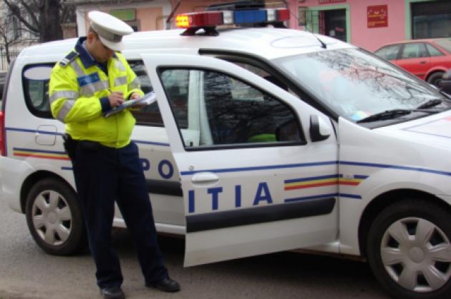 Polițiști la datorie. Infracțiuni constatate în prima zi de Crăciun 