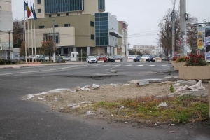 Municipalitatea reacţionează/ Ce face Primăria pentru consolidarea Falezei