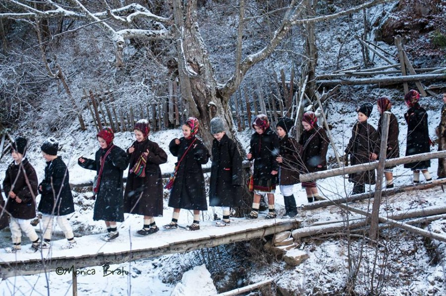 Vineri, la Centrul Cultural/ „Datini din Bucovina”