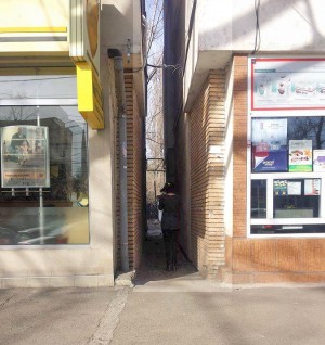 TINERII ŞI ORAŞUL/ Tronsoanele dintre blocuri, ADEVĂRATE CAPCANE, în Micro 39