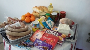 Alimente tradiţionale pentru 700 de asistaţi, la Cantina de Ajutor Social