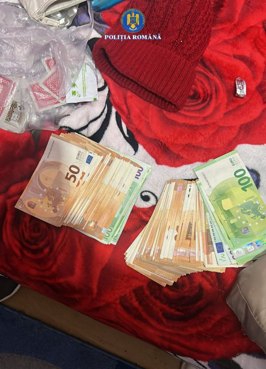 Gălățeni jefuiți de sume uriașe prin escrocherii la telefon. Metoda ”Accidentul” revine