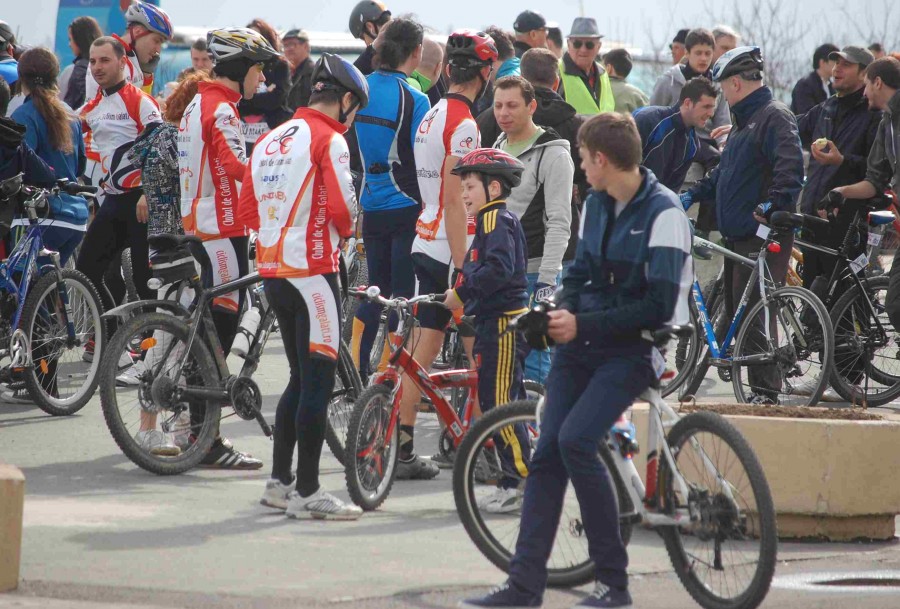 Îndemn la mişcare. Marea bicicleală - prin Galaţi, pe două roţi