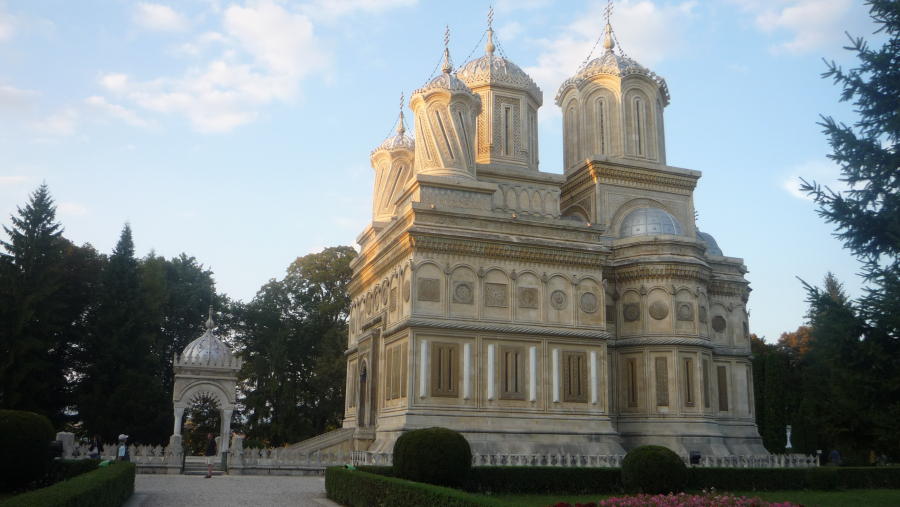 Rămas bun, Majestate!