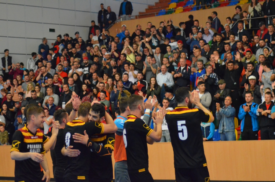 Pentru United campioană, la sală adunarea! Astăzi începe marea finală a Ligii I de futsal