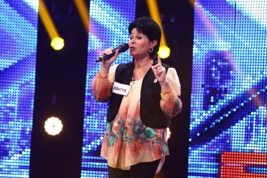 EMOŢIE şi LACRIMI/ O gălăţeancă a cântat în memoria fiului ei la X Factor (VIDEO)