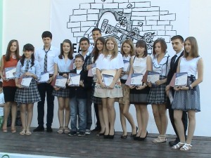 S-au acordat Bursele &quot;Clara Moraru&quot; la Colegiul &quot;Spiru Haret&quot; din Tecuci