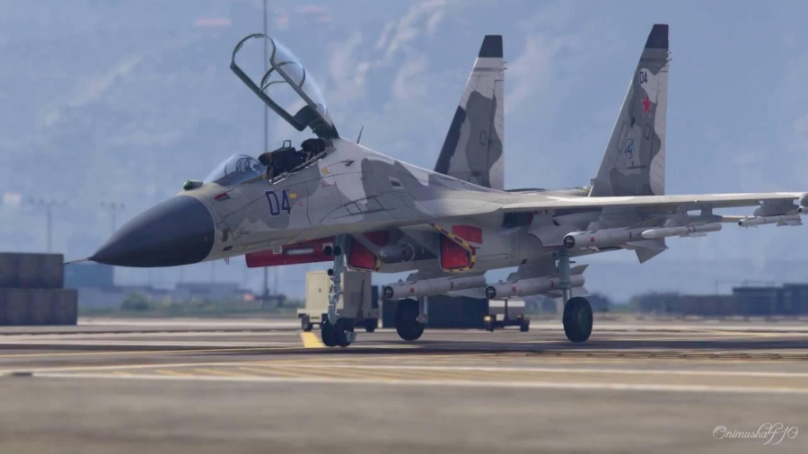 Rusia desfăşoară avioane de luptă în Crimeea