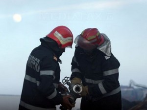 Incendiu pe strada Ariei