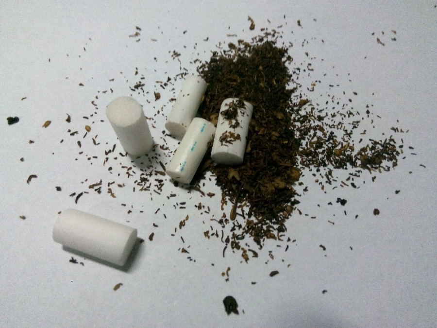 ETNOBOTANICELE continuă să facă victime la Galaţi/ TINERI DROGAŢI, depistaţi de poliţiştii locali