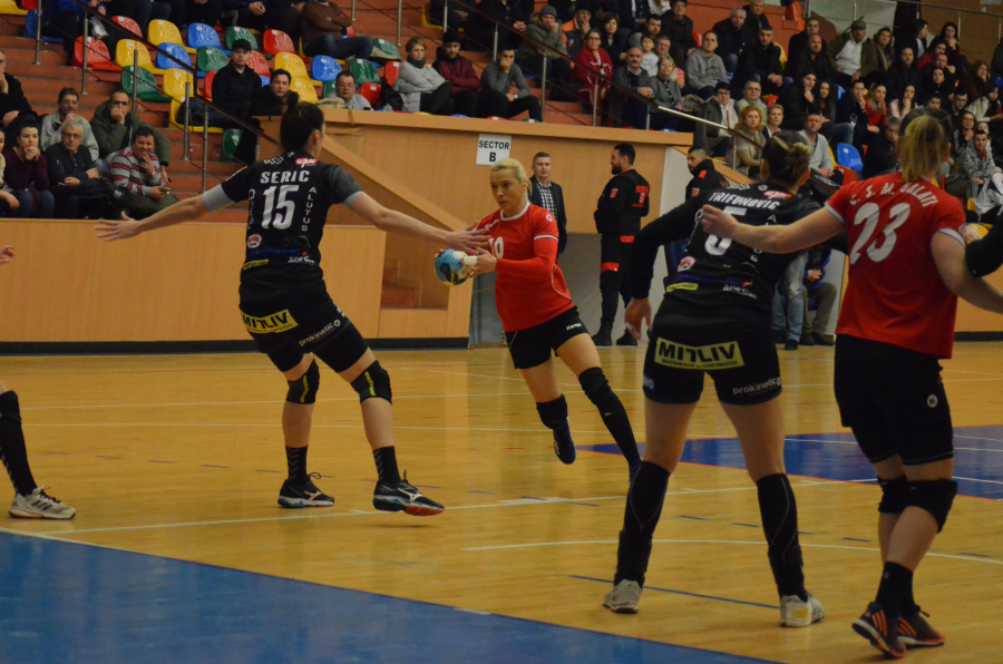 HANDBAL | CSM Galați, înfrângere la zece goluri