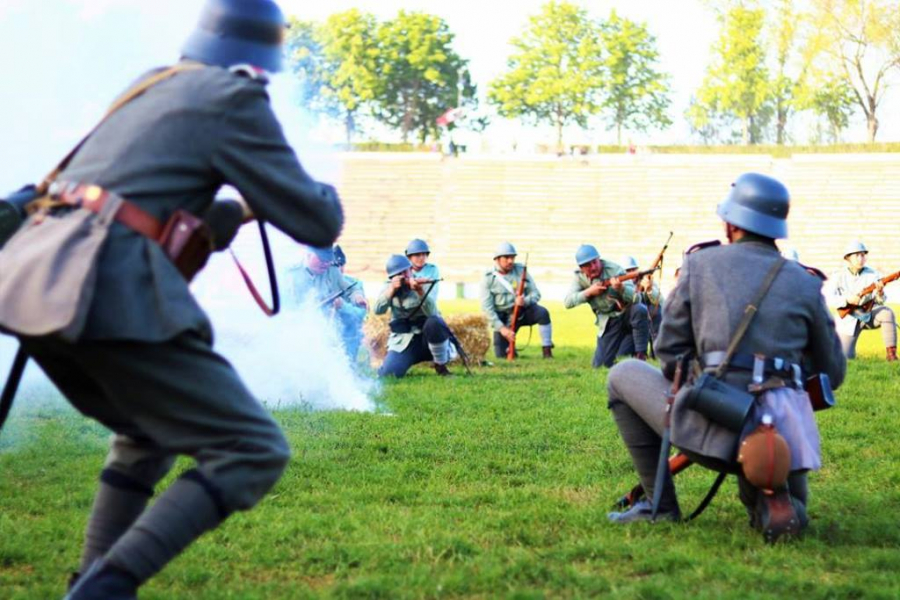 Voluntari gălăţeni pe „frontul” Medgidia (FOTO)