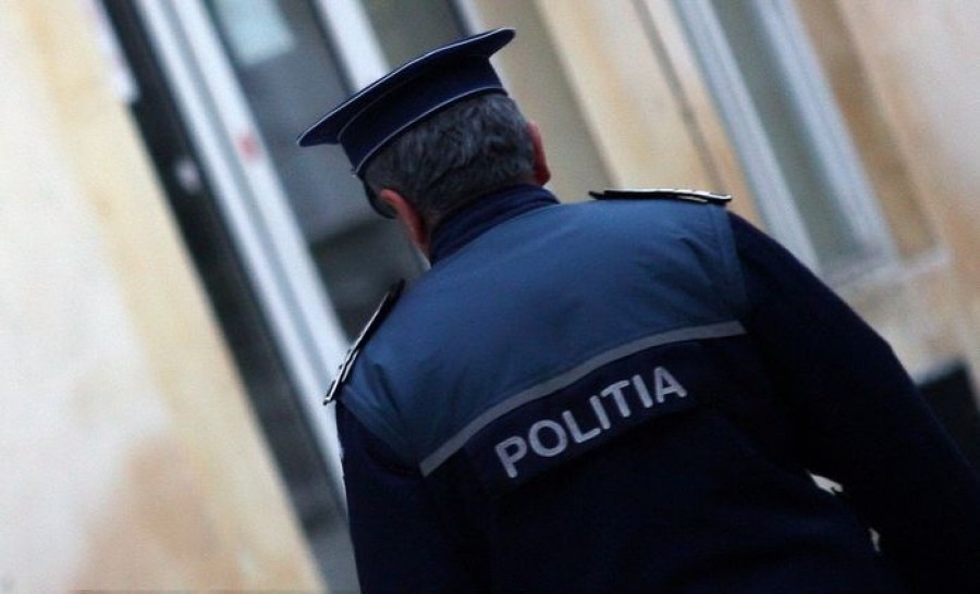 Un poliţist gălăţean, dat afară pentru abateri repetate/ Alţi 36 au fost sancţionaţi