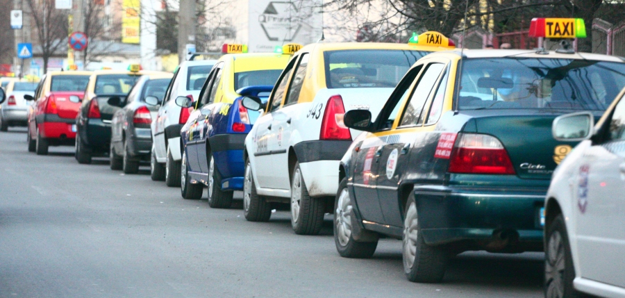 Cui îi este frică de taximetrişti?