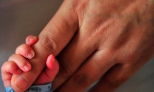 Pompierii gălăţeni au făcut DARURI copiilor cu ocazia sărbătorilor pascale