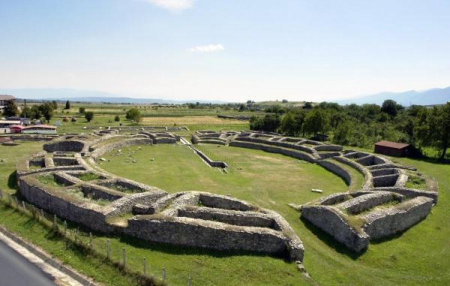 The Guardian: Ulpia Traiana Sarmizegetusa, printre cele mai frumoase destinaţii turistice româneşti