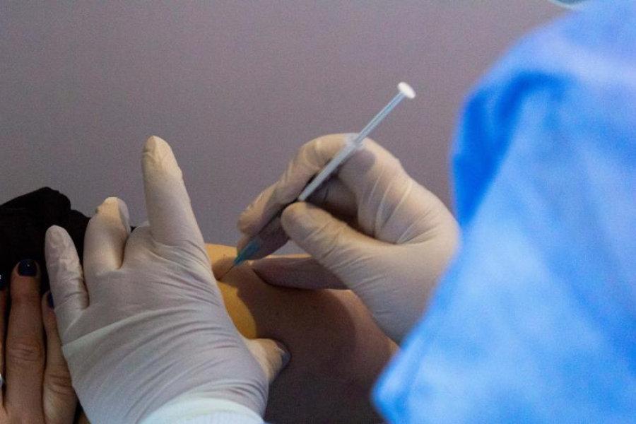 Doar 425 de vaccinări anti-COVID, în 48 de ore