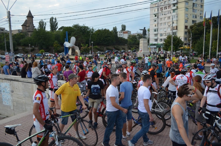 Câţi bani a strâns "marea bicicleală de toamnă" pentru Spitalul Copiilor