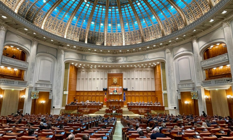 Reducerea numărului de parlamentari reaprinde conflictele  în Coaliție