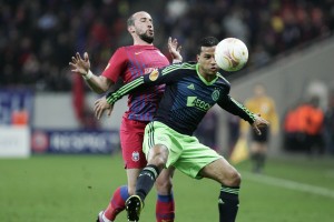 Dacă vă uitaţi la Steaua, daţi pe Digi, nu pe Pro!
