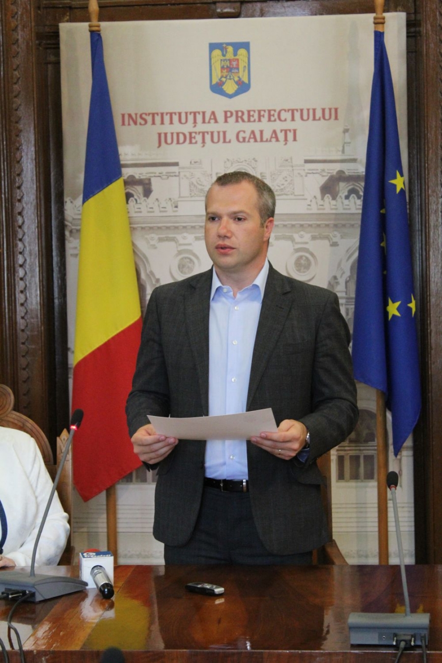 Şedinţa de constituire a Consiliului Local Galaţi. IONUȚ PUCHEANU depune jurământul de primar