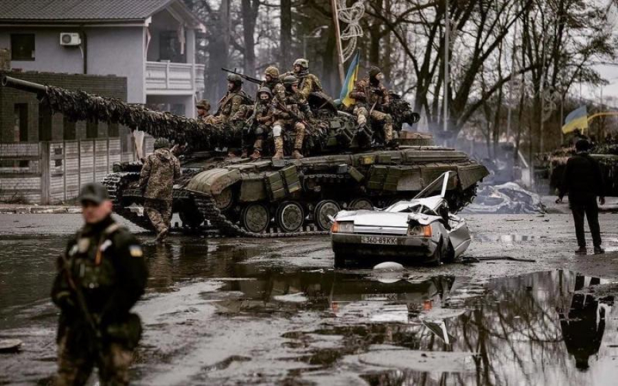 Ucrainenii din Mariupol se pregătesc de "bătălia finală", în timp ce ruşii le cer să se predea
