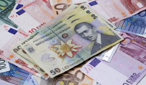 Cotația euro urcă spre 4,9780 lei
