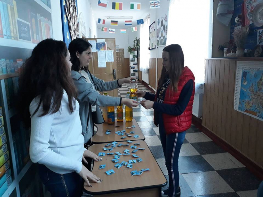 Campanie de colectat uleiul uzat, la Liceul ”Aurel Vlaicu”