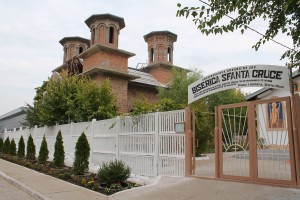 Edificii noi, sub intemperii / Biserica &quot;Sfânta Cruce&quot; din Galaţi are nevoie de acoperiş