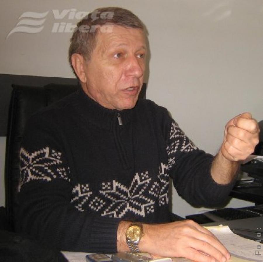 Primarii visează să angajeze ei profesorii