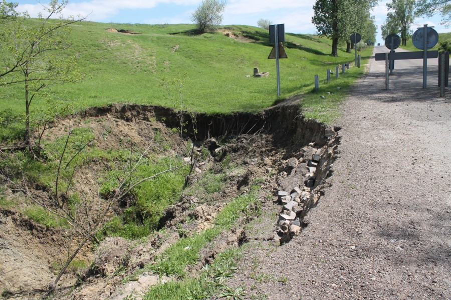 Galaţiul are ŞASE ANI ca să îşi salveze PĂMÂNTURILE distruse de INUNDAŢII