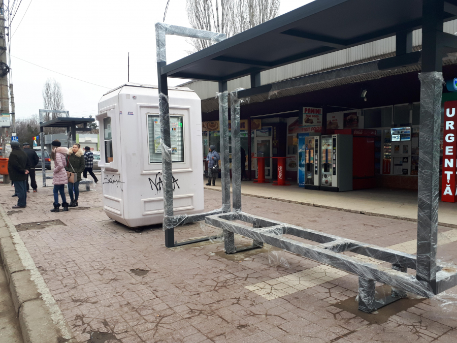 Se montează primele REFUGII în STAȚIILE de autobuz din Galați