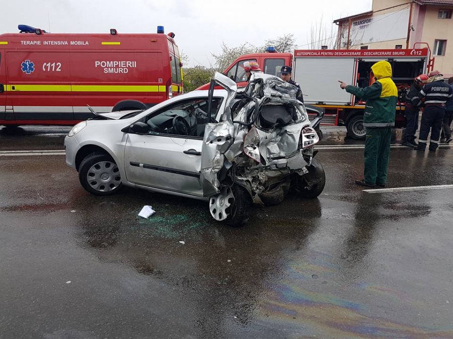 ACCIDENT RUTIER pe Centura Galațiului. Două persoane au ajuns la spital