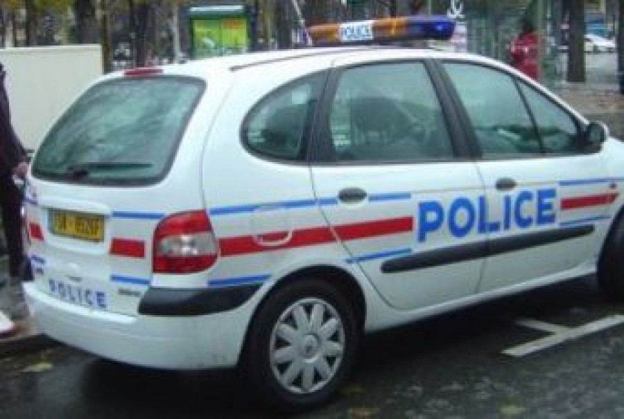 Cerşetorii români acuză poliţiştii din Avignon de hărţuiri şi violenţe repetate