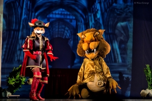 Întâlnire cu ”Motanul încălţat”, la TEATRUL DE PĂPUȘI